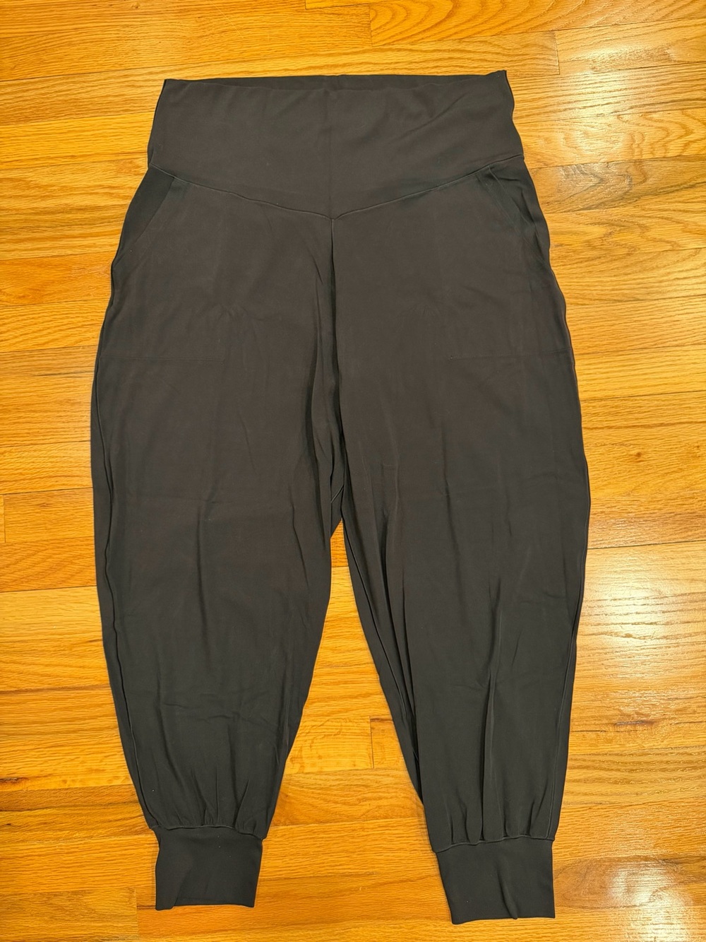 aerie Black High-Waist Jogger Pants with Ankle Cuffs